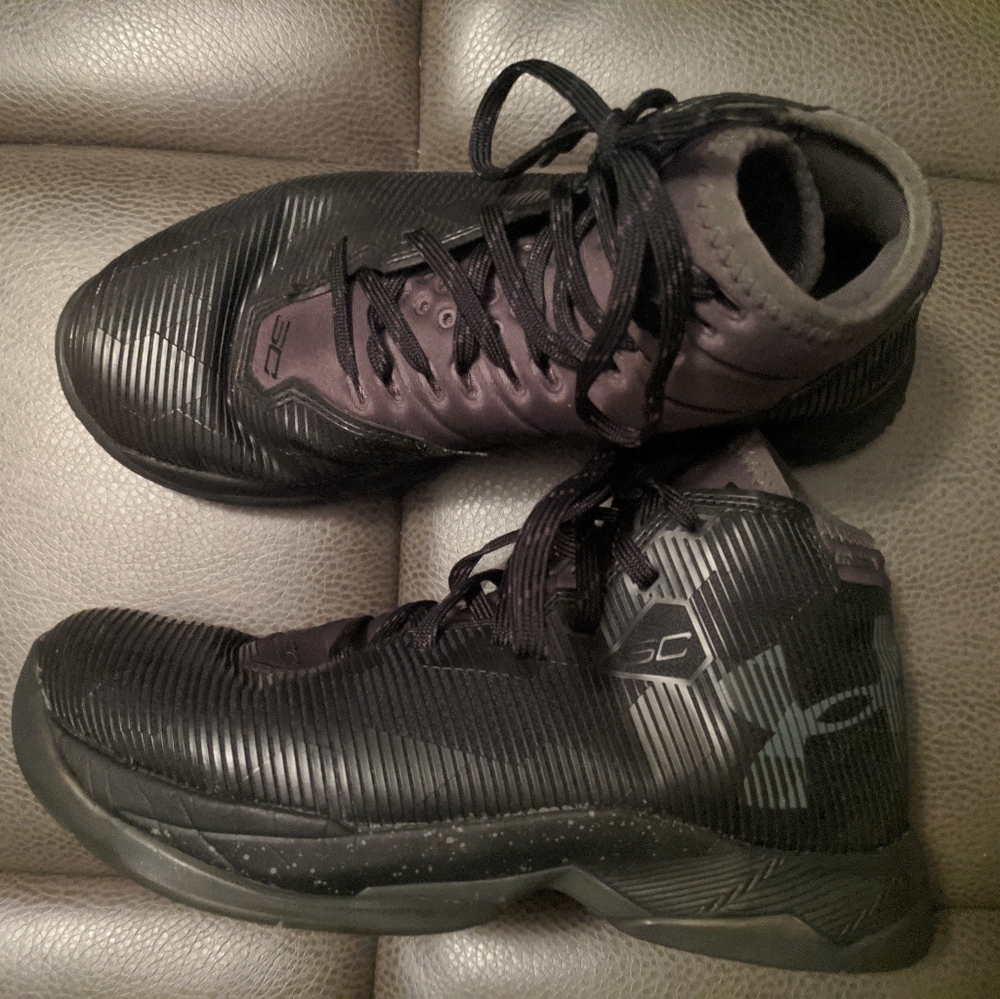 STEPH CURRY UNDER ARMOR BASKETBALL SHOES RUNNING